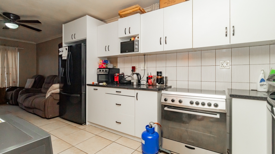 2 Bedroom Property for Sale in Windsor Park Western Cape